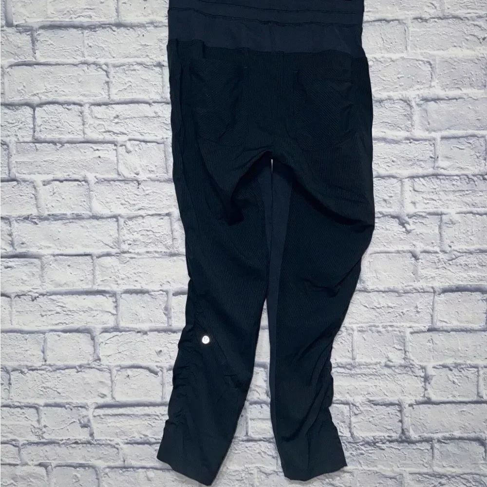 Lululemon Street To Studio Pant II  Size 4